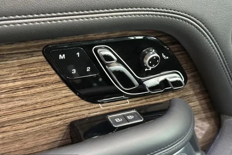 Land Rover Range Rover din 2022 cu 39.920 km - oferta LAN213850 - foto 11