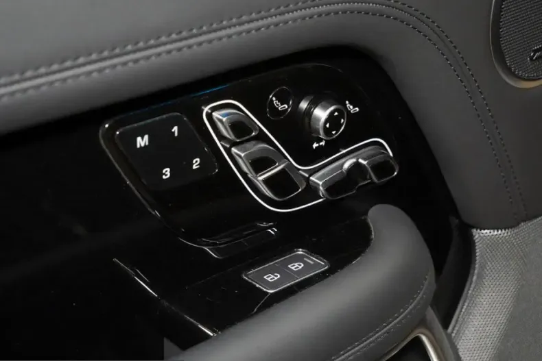 Land Rover Range Rover din 2022 cu 73.000 km - oferta LAN213851 - foto 17