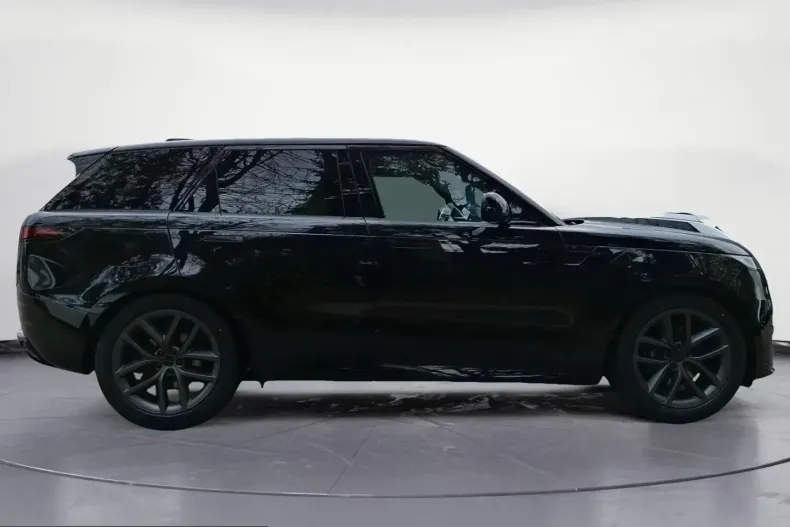 Land Rover Range Rover Sport din 2026 cu 404 km - oferta LAN213863 - foto 1
