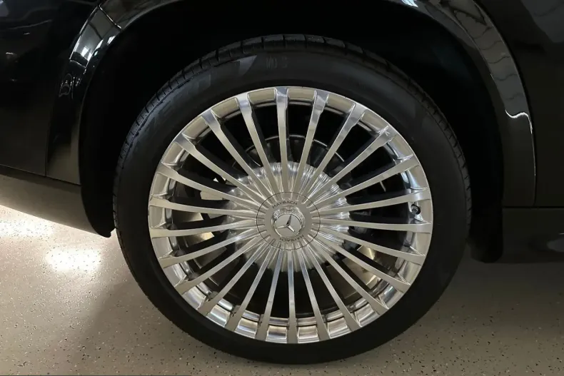 Mercedes-Benz GLS 600 (Clasa GLS) din 2024 cu 29.800 km - oferta MER213865 - foto 9