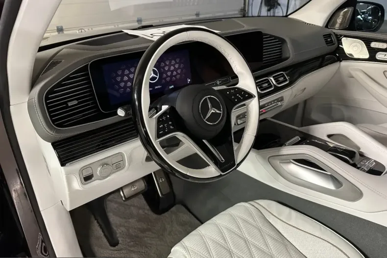 Mercedes-Benz GLS 600 (Clasa GLS) din 2024 cu 29.800 km - oferta MER213865 - foto 14