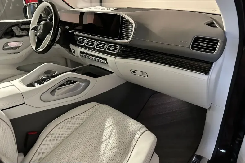 Mercedes-Benz GLS 600 (Clasa GLS) din 2024 cu 29.800 km - oferta MER213865 - foto 16
