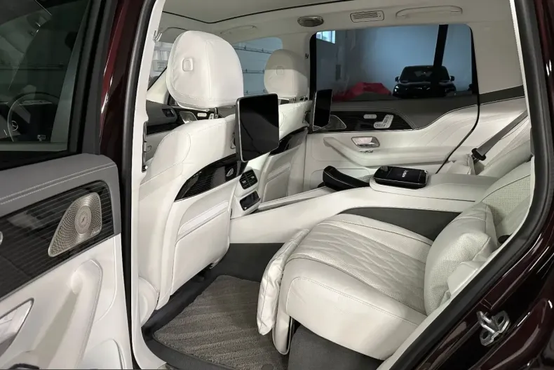 Mercedes-Benz GLS 600 (Clasa GLS) din 2024 cu 29.800 km - oferta MER213865 - foto 19