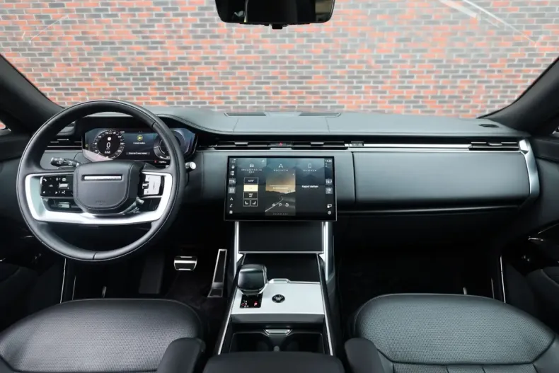 Land Rover Range Rover din 2024 cu 16.276 km - oferta LAN213868 - foto 3
