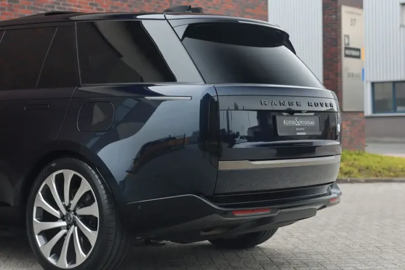 Land Rover Range Rover din 2024 cu 16.276 km - oferta LAN213868 - foto 10