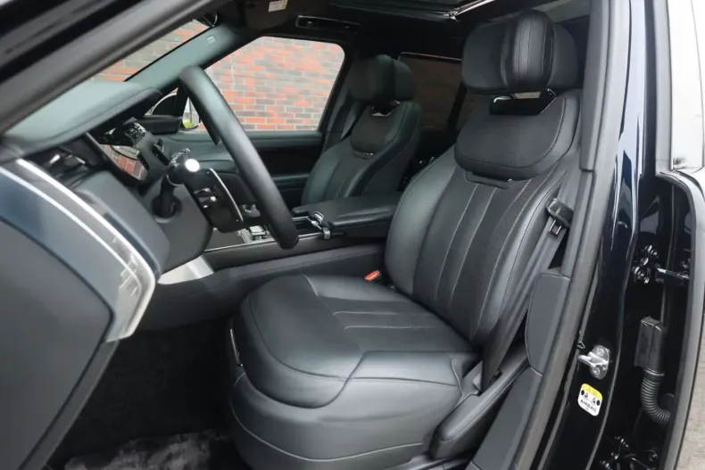 Land Rover Range Rover din 2024 cu 16.276 km - oferta LAN213868 - foto 26