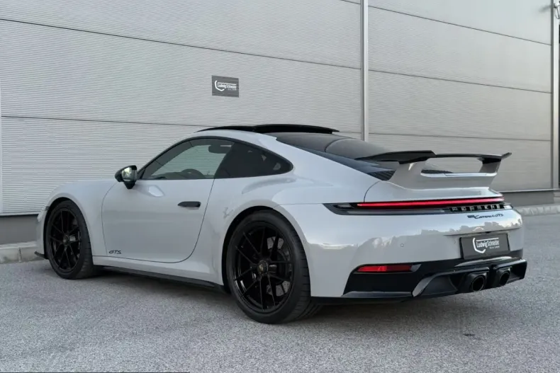 Porsche 992 din 2025 cu 1.104 km - oferta POR213869 - foto 4