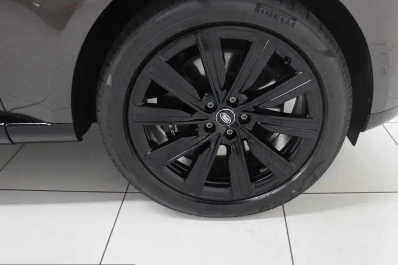 Land Rover Range Rover din 2024 cu 10.800 km - oferta LAN213871 - foto 21