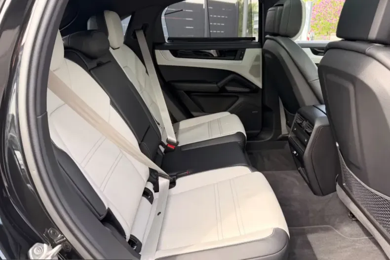 Porsche Cayenne din 2024 cu 75.000 km - oferta POR213875 - foto 16