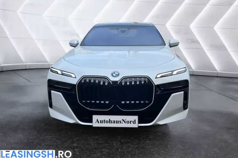 BMW 740 (Seria 7) din 2025 cu 6.118 km - oferta BMW213877 - foto 2