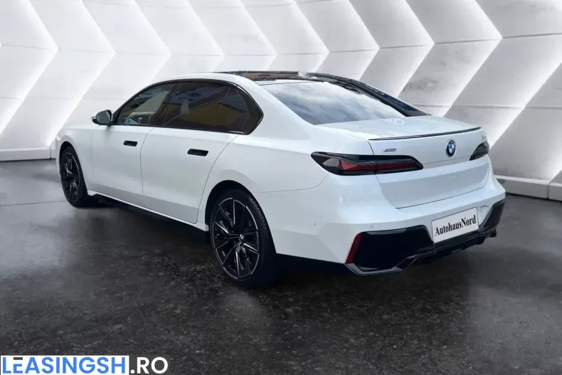 BMW 740 (Seria 7) din 2025 cu 6.118 km - oferta BMW213877 - foto 5