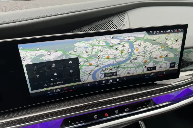 BMW 740 (Seria 7) din 2025 cu 6.118 km - oferta BMW213877 - foto 15