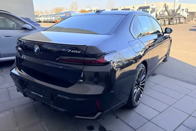 BMW 740 (Seria 7) din 2025 cu 4.980 km - oferta BMW213878 - foto 4