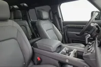 Land Rover Defender din 2026 cu 7.800 km - oferta LAN213880 - foto 8