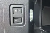 Land Rover Defender din 2026 cu 7.800 km - oferta LAN213880 - foto 33