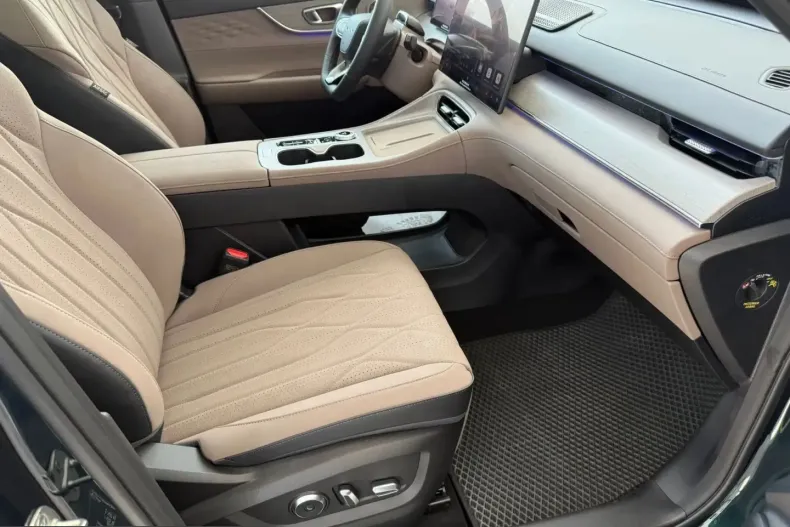 Chery Tiggo 8 din 2025 cu 17 km - oferta CHE213881 - foto 18
