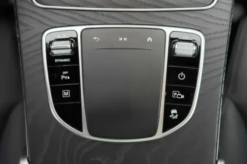 Mercedes-Benz GLC 200 (Clasa GLC) din 2021 cu 85.000 km - oferta MER213886 - foto 30