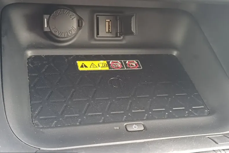 Toyota RAV4 din 2022 cu 80.238 km - oferta TOY213887 - foto 23
