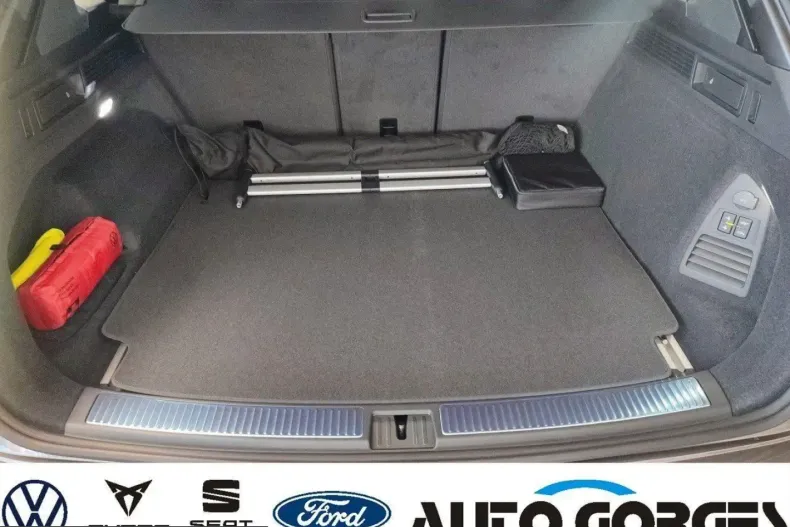 Volkswagen Touareg din 2025 cu 18.955 km - oferta VOL213890 - foto 6