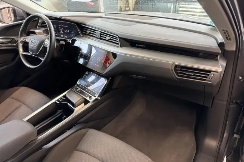 Audi e-tron din 2022 cu 45.000 km - oferta AUD213893 - foto 4