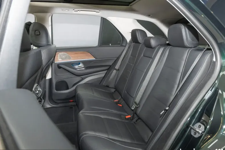 Mercedes-Benz GLE 450 (Clasa GLE) din 2025 cu 31.154 km - oferta MER213898 - foto 16