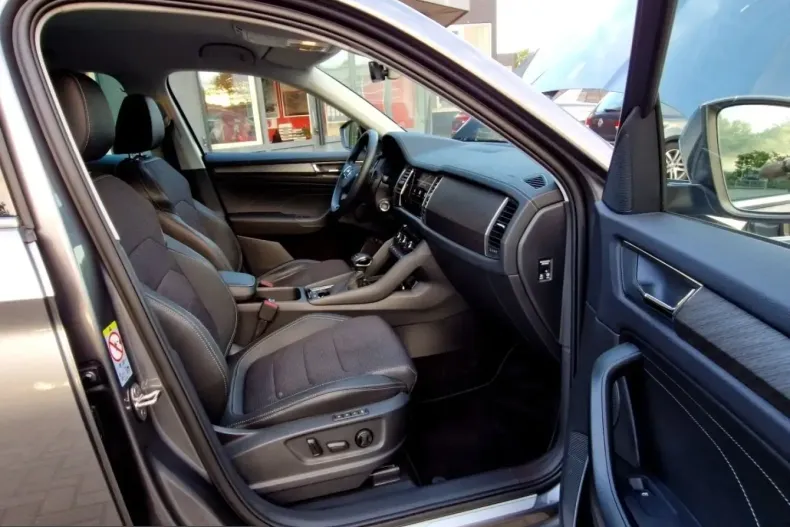 Skoda Kodiaq din 2023 cu 64.584 km - oferta SKO213902 - foto 8
