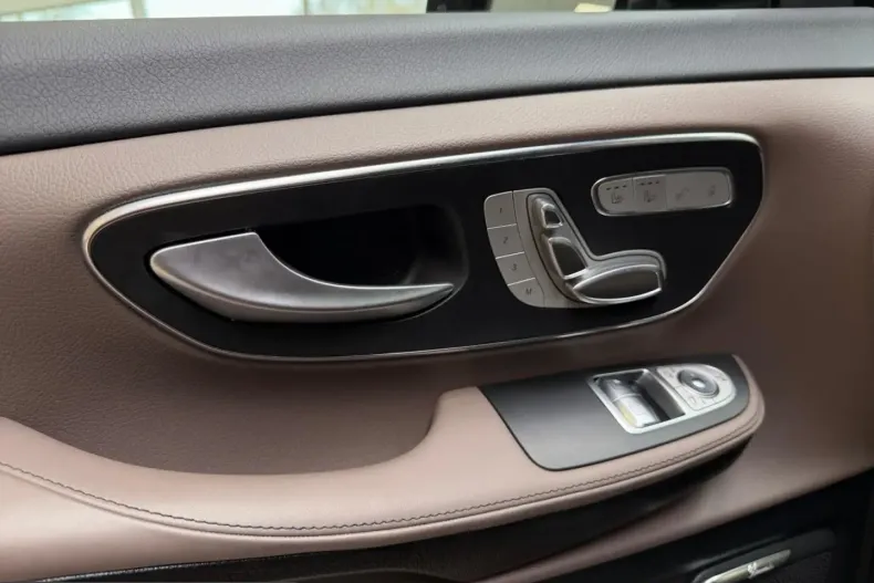 Mercedes-Benz V 300 (Clasa V) din 2025 cu 9.057 km - oferta MER213906 - foto 23