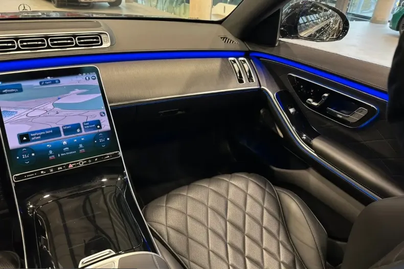 Mercedes-Benz S 580 (Clasa S) din 2022 cu 51.569 km - oferta MER213909 - foto 25