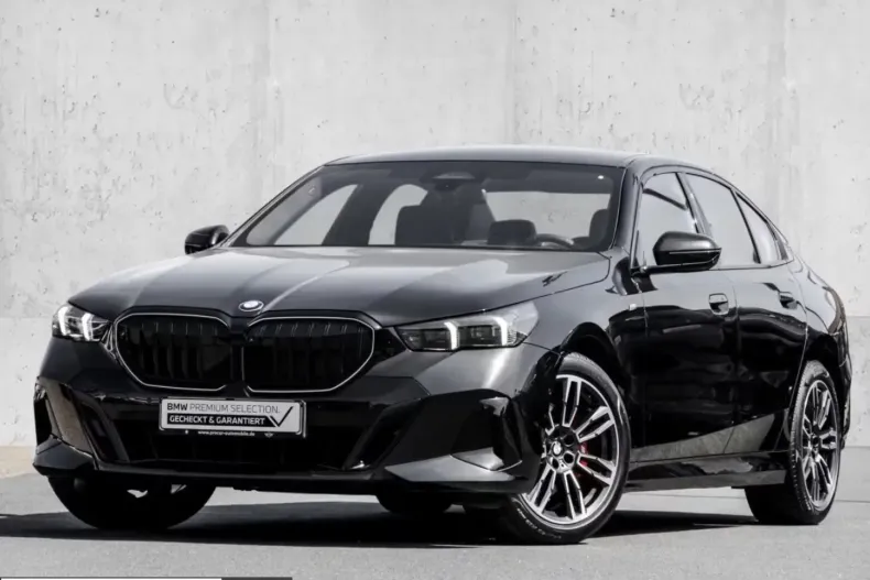 BMW 520 (Seria 5) din 2025 cu 24.990 km - oferta BMW213914 - foto 1