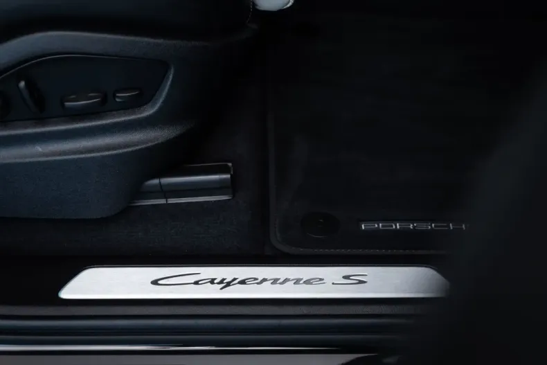 Porsche Cayenne din 2024 cu 29.900 km - oferta POR213934 - foto 18