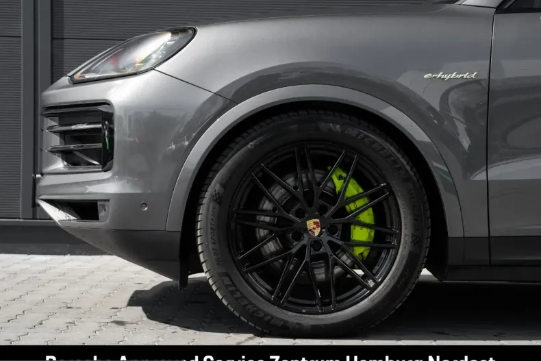 Porsche Cayenne din 2024 cu 23.158 km - oferta POR213935 - foto 2