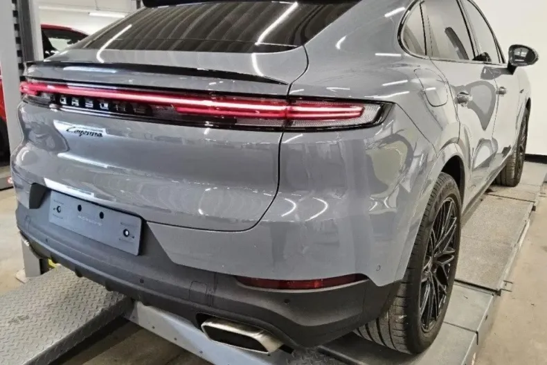 Porsche Cayenne din 2024 cu 23.650 km - oferta POR213937 - foto 3