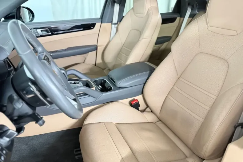 Porsche Cayenne din 2023 cu 83.289 km - oferta POR213945 - foto 10