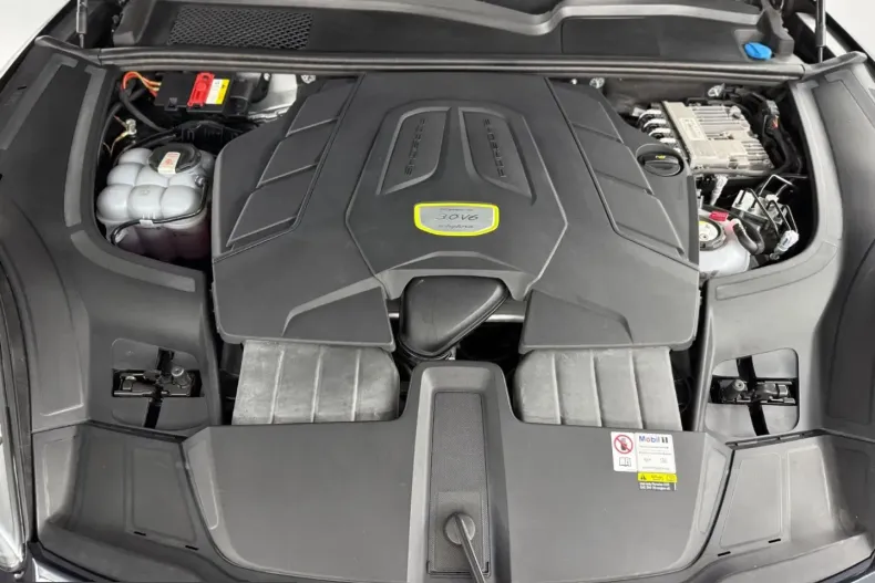 Porsche Cayenne din 2023 cu 83.289 km - oferta POR213945 - foto 37