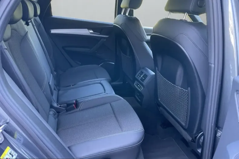 Audi Q5 din 2025 cu 12.212 km - oferta AUD213946 - foto 9
