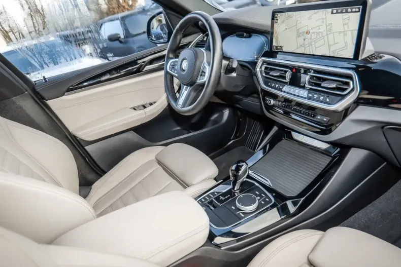 BMW X3 (Seria X) din 2024 cu 11.811 km - oferta BMW213947 - foto 9