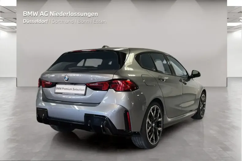BMW 120 (Seria 1) din 2025 cu 20.226 km - oferta BMW213948 - foto 1