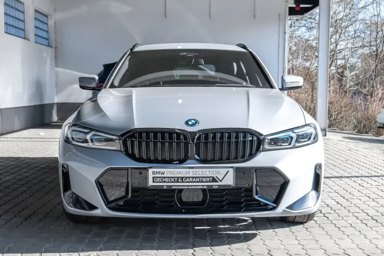 BMW 330 (Seria 3) din 2024 cu 22.400 km - oferta BMW213956 - foto 2