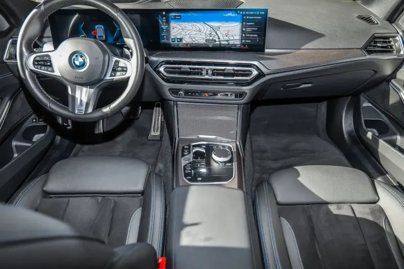 BMW 330 (Seria 3) din 2024 cu 22.400 km - oferta BMW213956 - foto 5