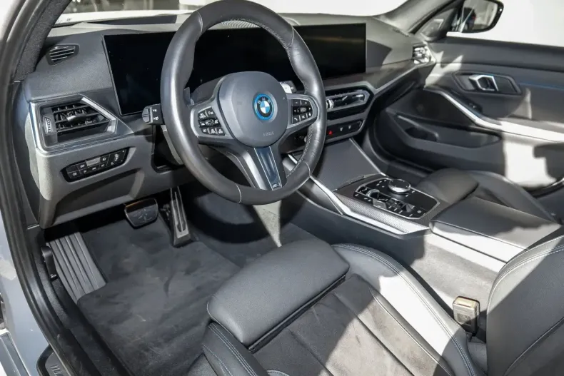 BMW 330 (Seria 3) din 2024 cu 22.400 km - oferta BMW213956 - foto 7