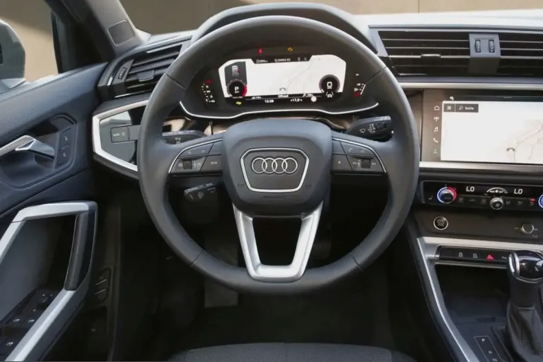 Audi Q3 din 2025 cu 11.600 km - oferta AUD213958 - foto 8