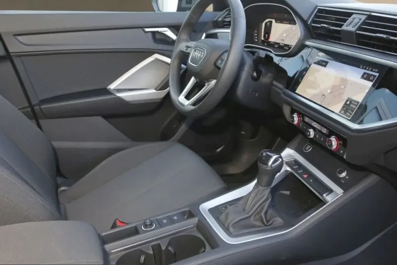 Audi Q3 din 2025 cu 11.600 km - oferta AUD213958 - foto 10