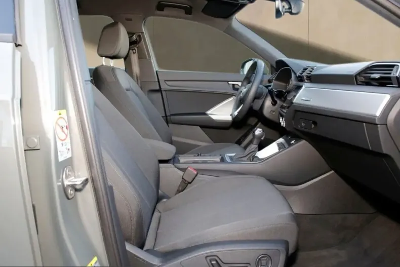 Audi Q3 din 2025 cu 11.600 km - oferta AUD213958 - foto 11
