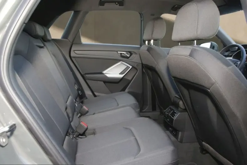 Audi Q3 din 2025 cu 11.600 km - oferta AUD213958 - foto 12