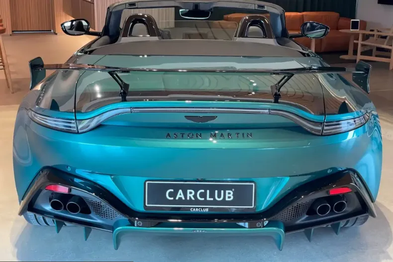 Aston Martin V8 Vantage din 2024 cu 499 km - oferta AST213960 - foto 2