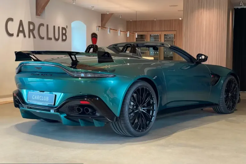 Aston Martin V8 Vantage din 2024 cu 499 km - oferta AST213960 - foto 3