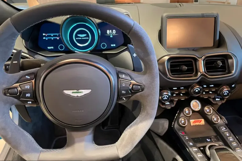 Aston Martin V8 Vantage din 2024 cu 499 km - oferta AST213960 - foto 7