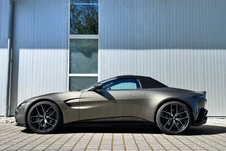 Aston Martin V8 Vantage din 2022 cu 24.900 km - oferta AST213966 - foto 3