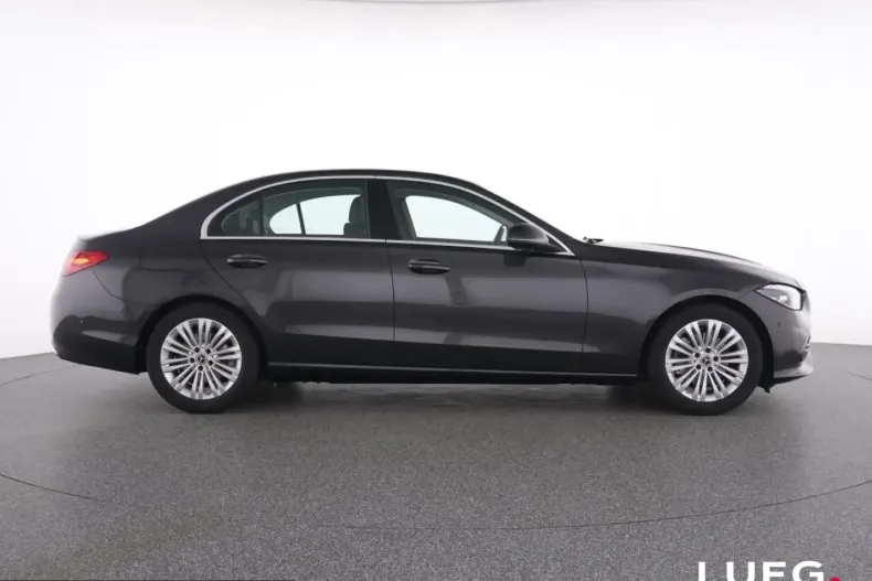 Mercedes-Benz C 180 (Clasa C) din 2025 cu 9.328 km - oferta MER213974 - foto 8