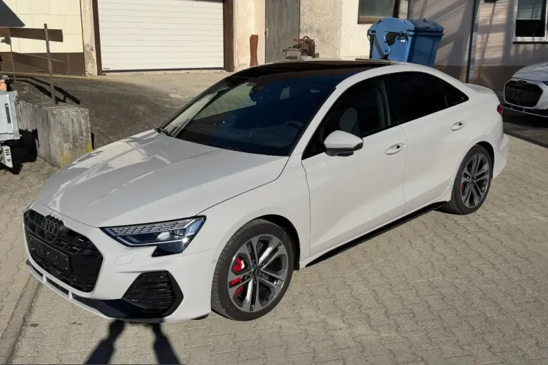 Audi S3 din 2025 cu 9.293 km - oferta AUD213975 - foto 3